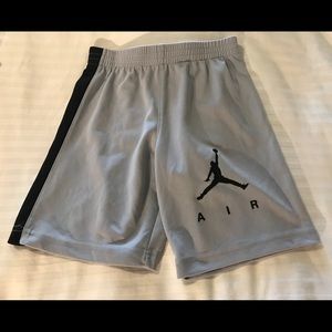 🔥🔥🔥Jordan Shorts 🍬 Sz. 6/7